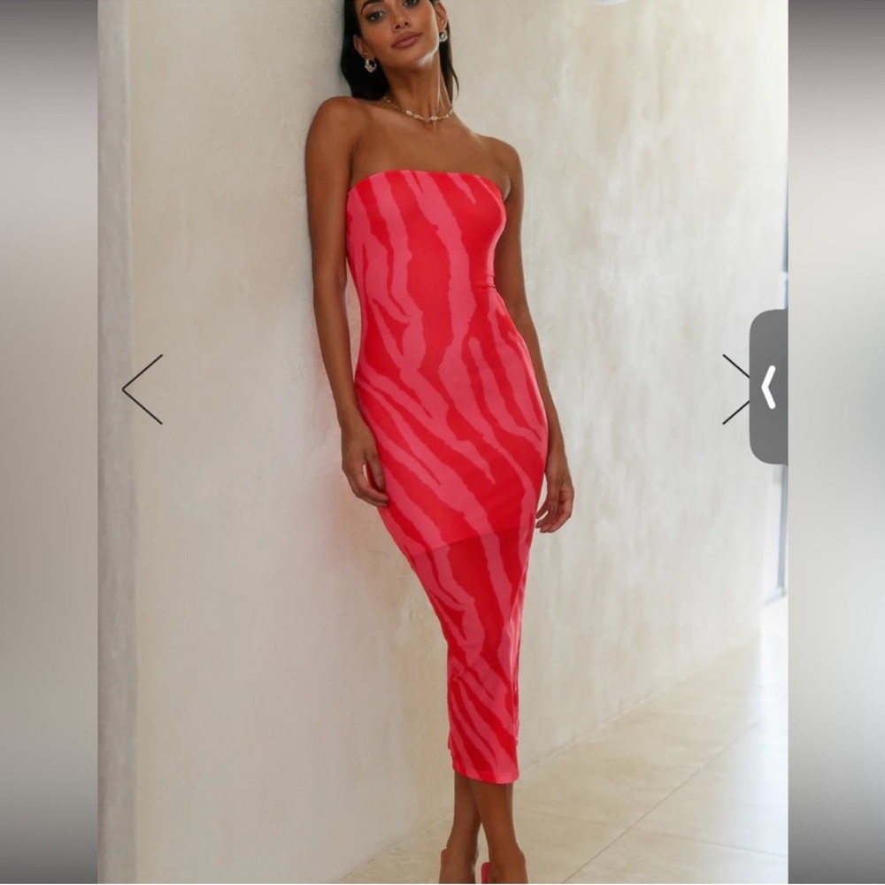 Hello Molly Elegant Strapless Pink and red Dress - Picture 2 of 10